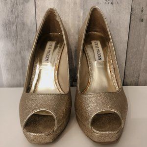 Steve Maden Gold Heels